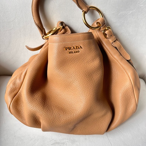SOLD ❗️PRADA Vitello Daino Shoulder Bag Beige - Picture 5 of 15